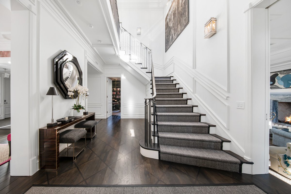 laurimstudio's tweet image. What book would you dive into here? 📚

📸 Joe Bryant

Always great working with SHL Designs and BTC Builders Inc. 

#LauriMorrisonStudio #LuxuryHome #HouseGoals #Architect