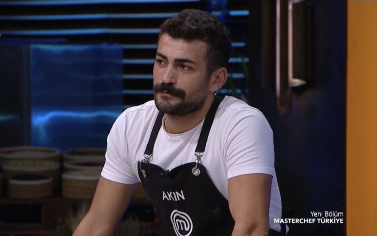 benrozayal's tweet photo. 2’de 1 yapmış birini potaya göndermek ne ya ezgi iki gündür tabağı geçmedi kaptanlığı berbat tamam kadın dayanışması yapmışsınız bari hak yemeyin ya şirin akını söyleyerek tamamen gözümden düştü 
#masterchefTürkiye https://t.co/HzpW0mFs1H