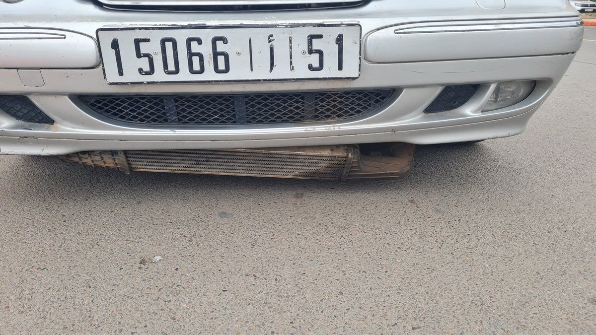 MarkWillenbrock's tweet image. Just wish my old Benz diesel had a bit more ground clearance! #precisiondriver #morocco