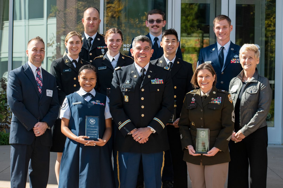 Charlottesville Regional Chamber of Commerce (@cvillevachamber) on Twitter photo The Chamber Defense Affairs Committee hosted its fourth annual Military Service Awards this month, honoring outstanding local military service members.
cvillechamber.com/2024/10/30/dac…
<a href="/NorthForkUVA/">North Fork</a> <a href="/AffairsDefense/">Defense Affairs Committee</a> @missionbbq #serviceawards #charlottesville #cville #albemarlecountyva The Chamber Defense Affairs Committee hosted its fourth annual Military Service Awards this month, honoring outstanding local military service members.
cvillechamber.com/2024/10/30/dac…
<a href="/NorthForkUVA/">North Fork</a> <a href="/AffairsDefense/">Defense Affairs Committee</a> @missionbbq #serviceawards #charlottesville #cville #albemarlecountyva