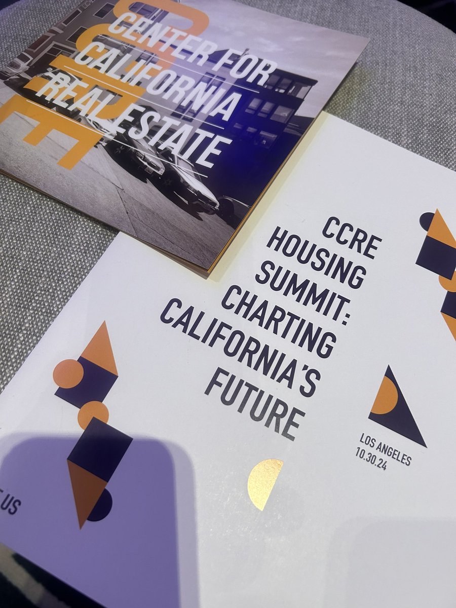 andyiro's tweet photo. I hadn’t heard this before..
“employment tenure and low interest rates show a strong correlation. The higher the interest rate the more likely to switch jobs”. 

Douglas W. Diamond, Nobel Laureate.
@CAREALTORS #ccresummit https://t.co/fhX5pN0KM5