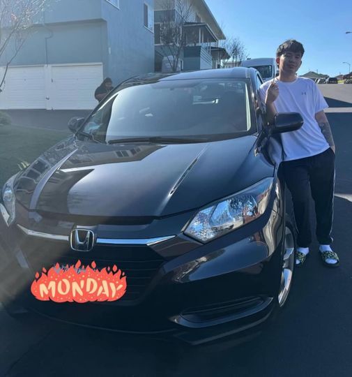 SF_Honda's tweet photo. Special delivery!
Few days left 😱
Congratulations to Michael C. Enriquez on his pre•loved 2017 Honda HRV w/ ONLY 30k MILES! 💯
Got him a car that is priced right and barely used. Special thanks to Cherry Anne for letting me help your Family.
Welcome to San Francisco... https://t.co/wg3aDXY8CE