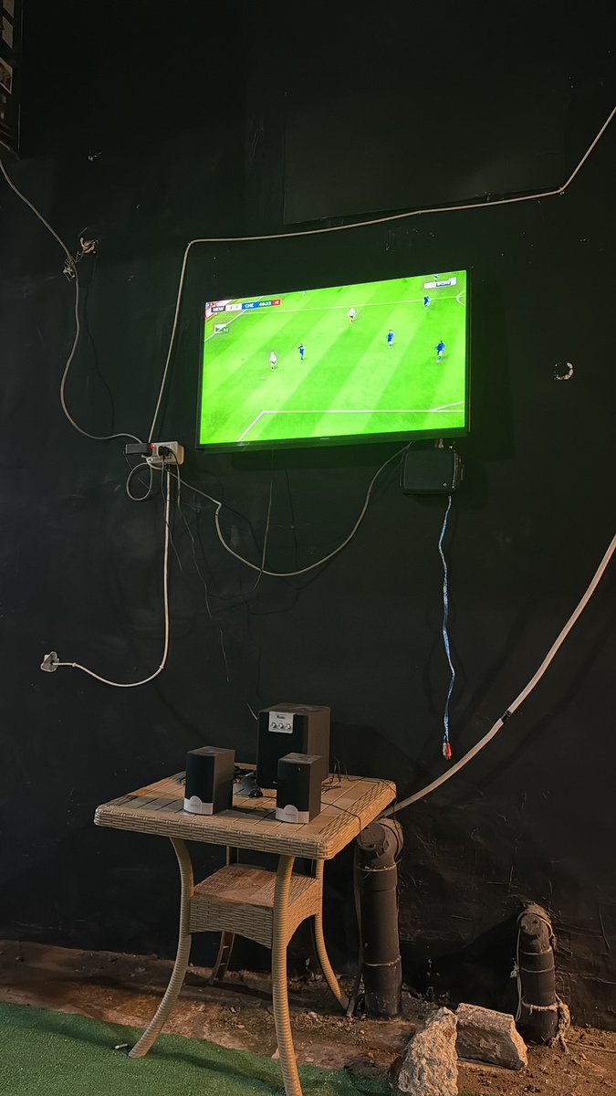 Watching #NUFC game at a shisha bar in #Egypt 😁 lots going on around the screen 🤣