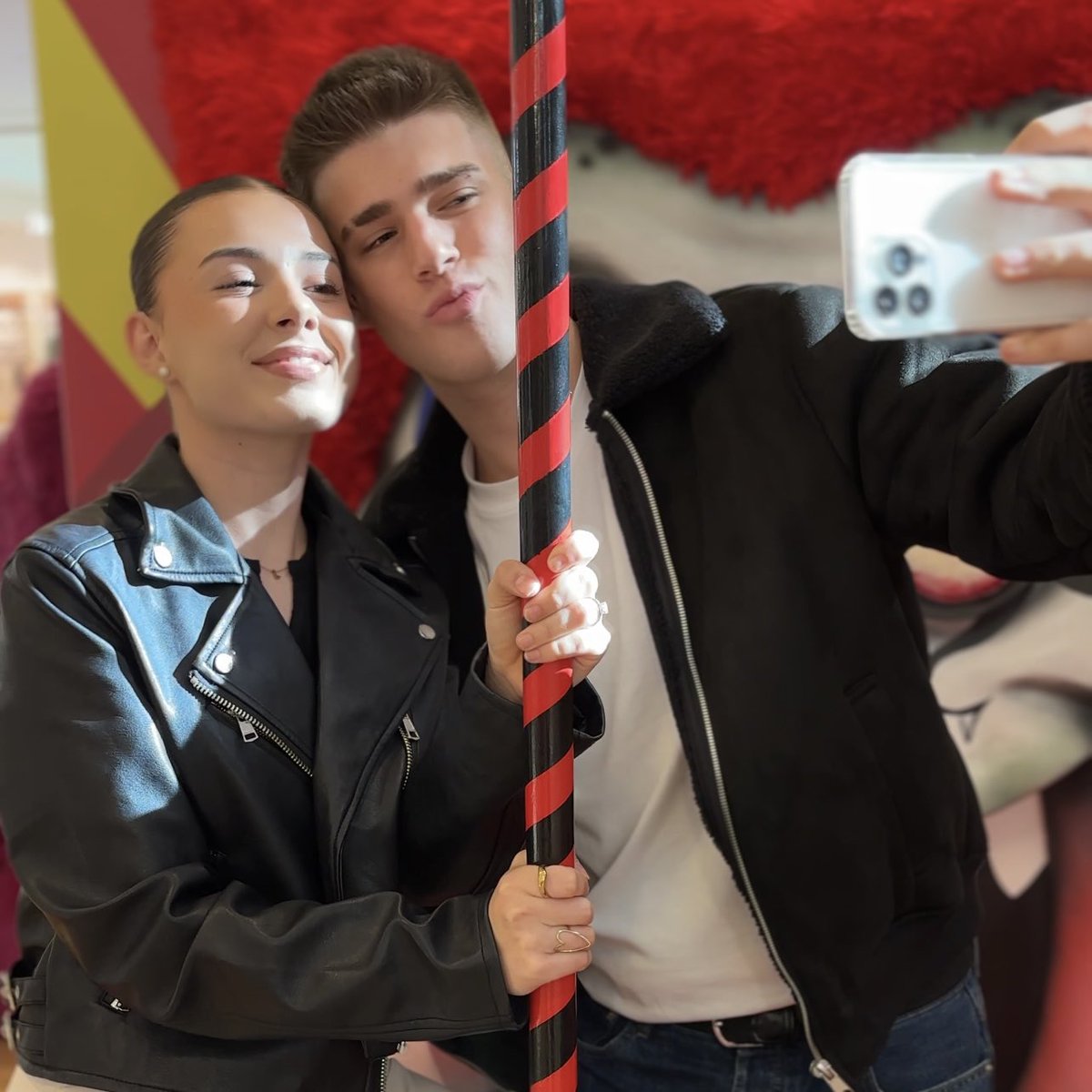 Este Halloween ven intu Xanadú 🤡

Lo tenemos todo, ¡Mira! 🧐

¡Diversión!
¡Adrenalina!
¡Sustos!
¡Sorpresas!
¡Personajes!

Tan solo faltas tú, ¡Disfruta de la fiesta más terrorífica e instagrameable en intu Xanadú!

Evento gratuito con tu tarjeta VIP, bit.ly/intuXanadu