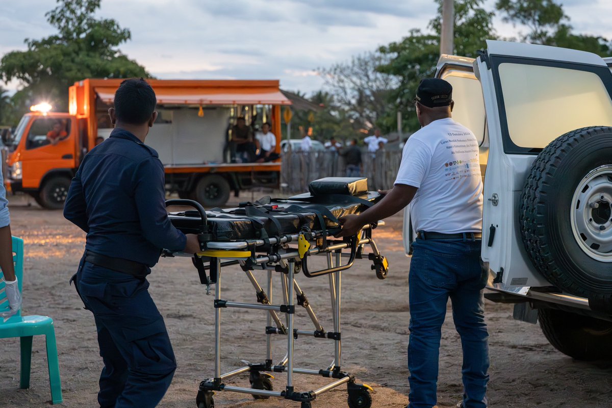 IOMtimor_leste's tweet photo. Disaster preparedness in action! 

The Civil Protection Authority, with technical support from IOM, leads a simulation exercise in Atabae to showcase best practices in DRR. This hands-on approach strengthens readiness and community safety from the national to local government. https://t.co/GKmGAcKOs5