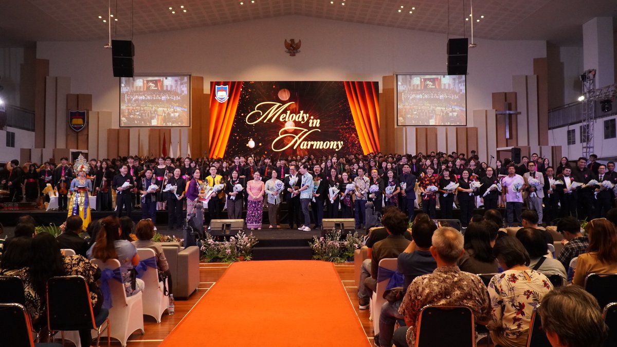 BPK PENABUR Jakarta berhasil meraih rekor MURI dalam kegiatan Melody in Harmony persembahan jenjang SLTAK PENABUR Jakarta. Kegiatan ini diikuti oleh 1.050 siswa yang menampilkan ragam seni musik, tari, teater, vokal, dan rupa. 

bpkpenabur.or.id/cities/jakarta…