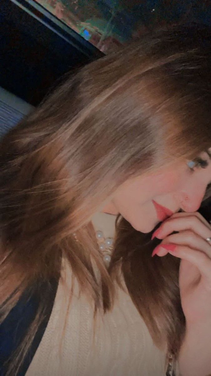 Hotwife_Dubai tweet media
