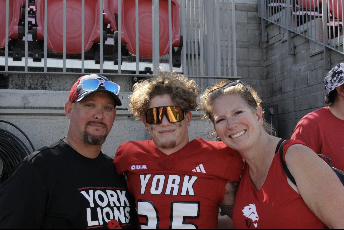 Justin Sebestyen (@baker_next) on Twitter photo Dressed my FIRST UNIVERSITY GAME‼️🙏🏼AGTG THANKFUL FOR THIS OPPORTUNITY 🙏🏼🙏🏼🙏🏼
<a href="/YULionsFootball/">York Lions Football</a>
<a href="/Djanke7/">Dexter Janke</a> Dressed my FIRST UNIVERSITY GAME‼️🙏🏼AGTG THANKFUL FOR THIS OPPORTUNITY 🙏🏼🙏🏼🙏🏼
<a href="/YULionsFootball/">York Lions Football</a>
<a href="/Djanke7/">Dexter Janke</a>