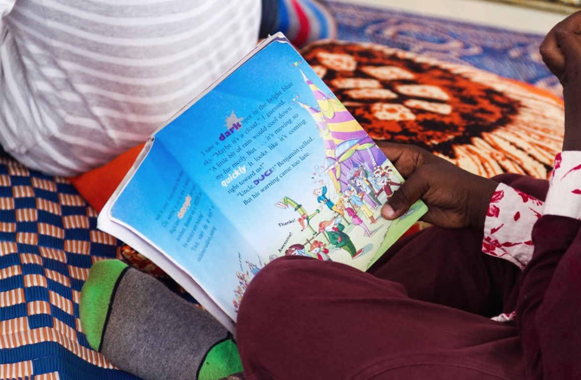 The Power of Picture Books 📚

Picture books ignite curiosity and build a love for reading! 

Through vibrant visuals, they help kids understand stories, learn new words, and enjoy reading together. 

A perfect start to lifelong reading! ❤️ #bookedug #childrenslibrary