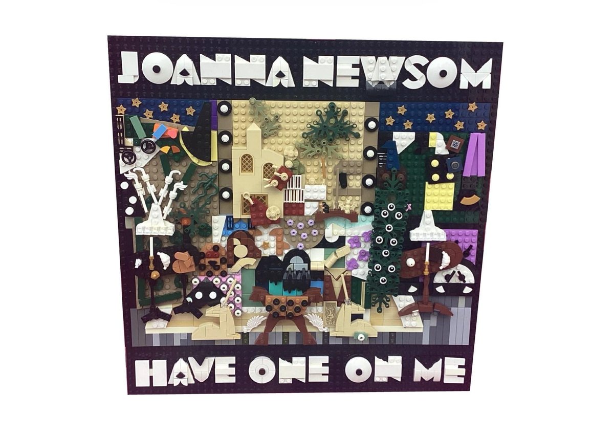 jonewsomhive's tweet image. This is so cool! And the detail!!
A lego set of Have One On Me by Joanna Newsom