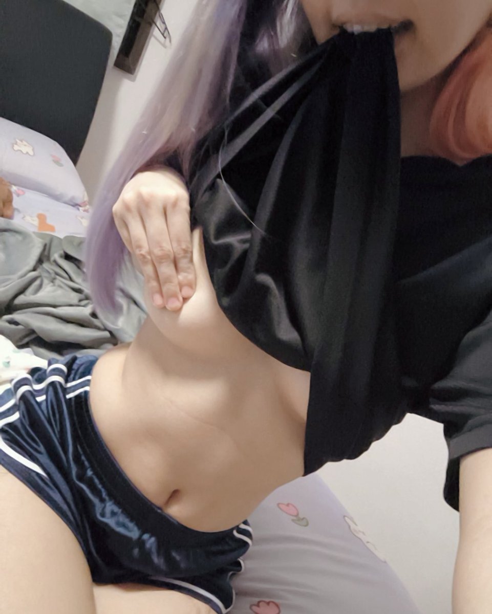 LittleeLeaf's tweet photo. Let's play ;) 
If I get enough ❤️ &amp; ↻ , I'll post the bottom-angle underb♡b 🤭 https://t.co/w8jeKsRvQ2
