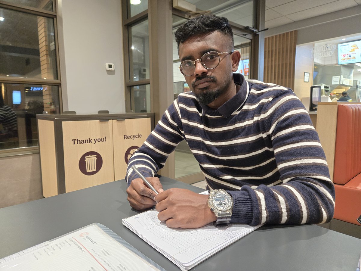 MiltonReporter's tweet photo. Milton’s International Students Face Uncertainty Amid Permit Cuts and Immigration Changes: https://t.co/g2IIx5nhua https://t.co/wglC4WQz21