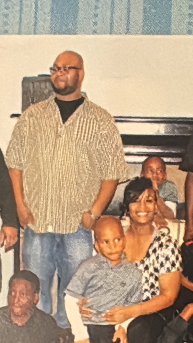 dfrmthe4_'s tweet photo. Rip my daddy https://t.co/8Vls5hhXfc