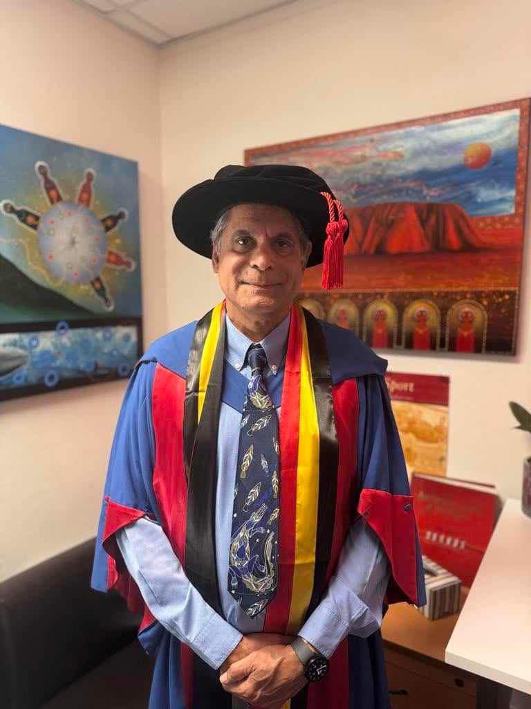 Congratulations to CGIF member Dr Dave Kampers on being awarded his PhD from the University of Wollongong. Well done, Dr Kampers!