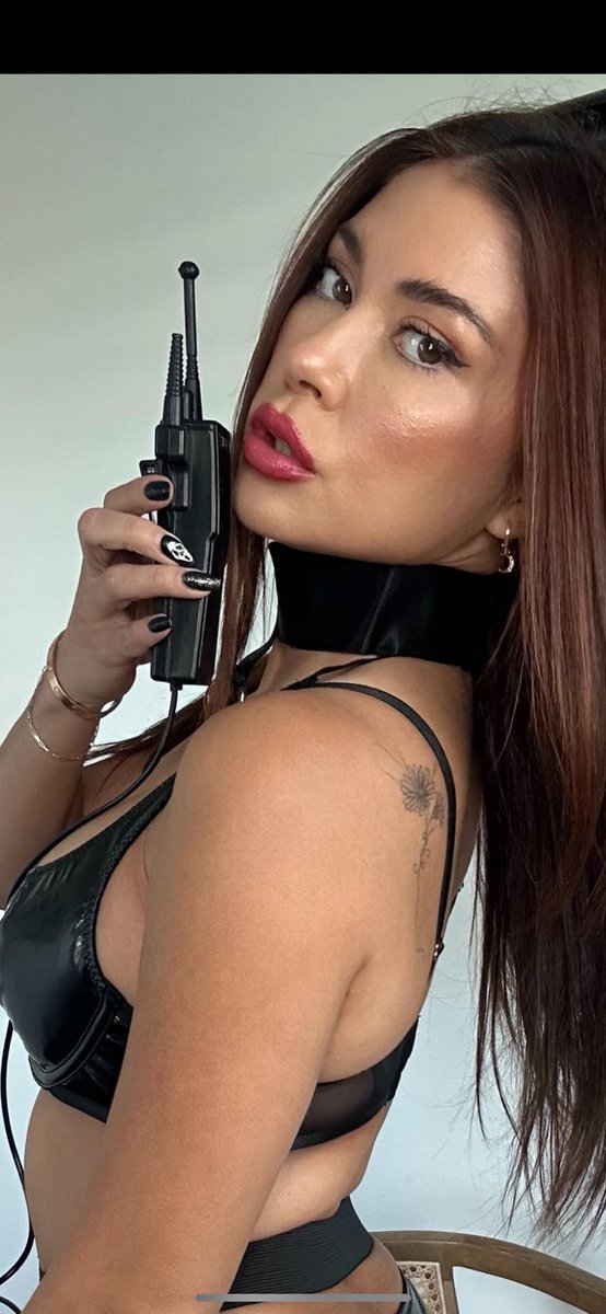 What’s your favorite scary movie? 👻 ariannyexclusive.com