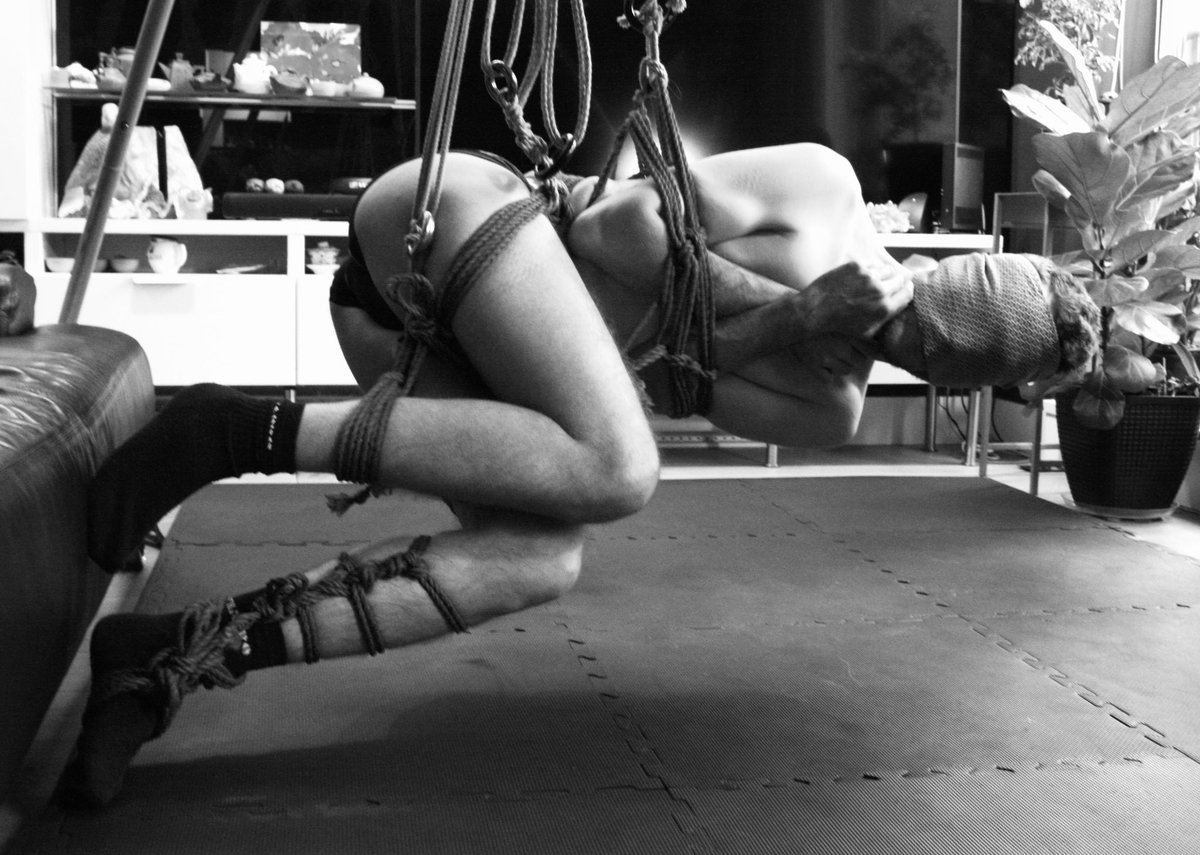MenTyingMenVan's tweet photo. Experimenting a bit on a Wed morning session.  The upper body harness slided down a bit further, and something to keep in mind next time.

#shibari #mentyingmen #mentyingmeninvancouver https://t.co/H9ZZEsFmZf