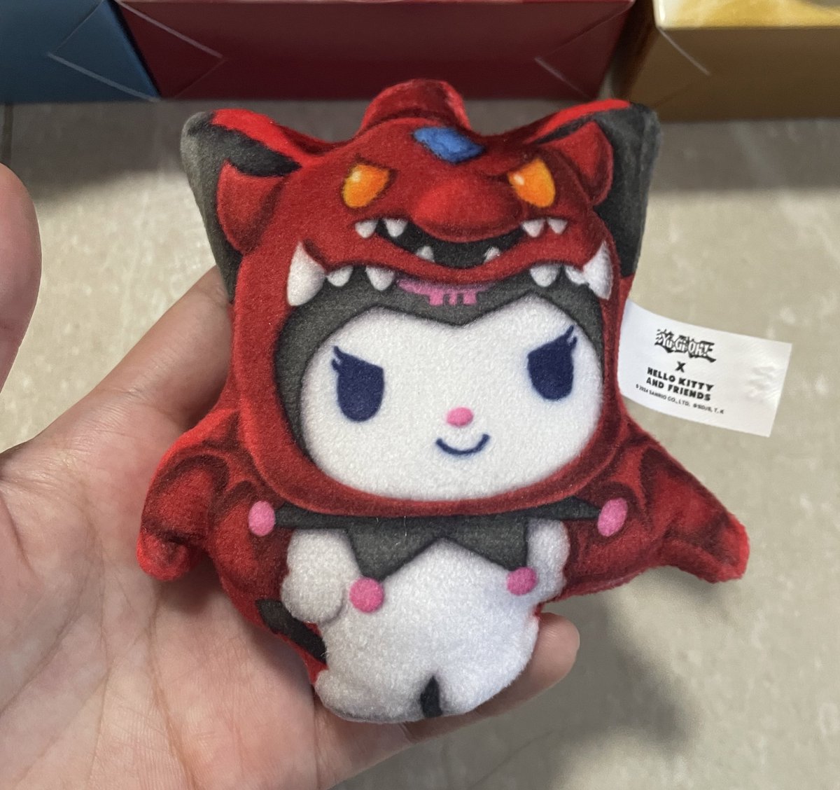 mam_mi_'s tweet photo. 유희왕 해피밀 라인업 2
라의익신룡냥이가 실물깡패여서 놀람..
오시리스쿠로미는 셰잎 자체가 좌우가 비대칭이고 기울어져있어서 쫌 애매함
폼푸는 귀여운데 좀 넙데데한 느낌

갠적으로는 오벨리스크샘과 라의초코캣을 애정함 https://t.co/ynT4Gqpw6f