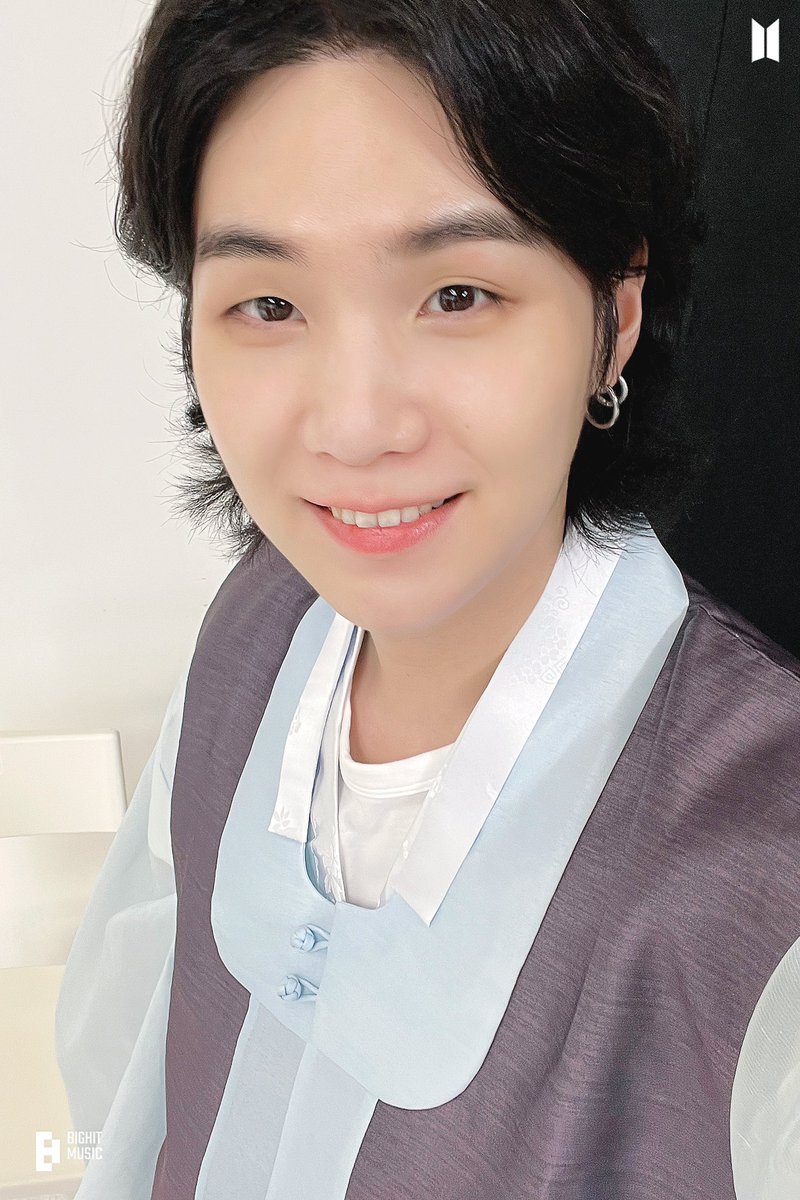 hourly yoongi tweet media