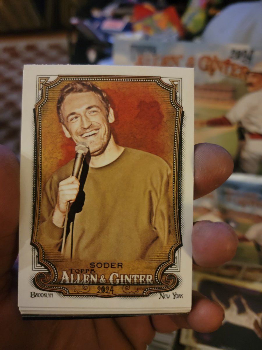MethodDesigns's tweet image. Watching the World Series and ripping packs... hit that @DanSoder rookie at the bottom of the box!