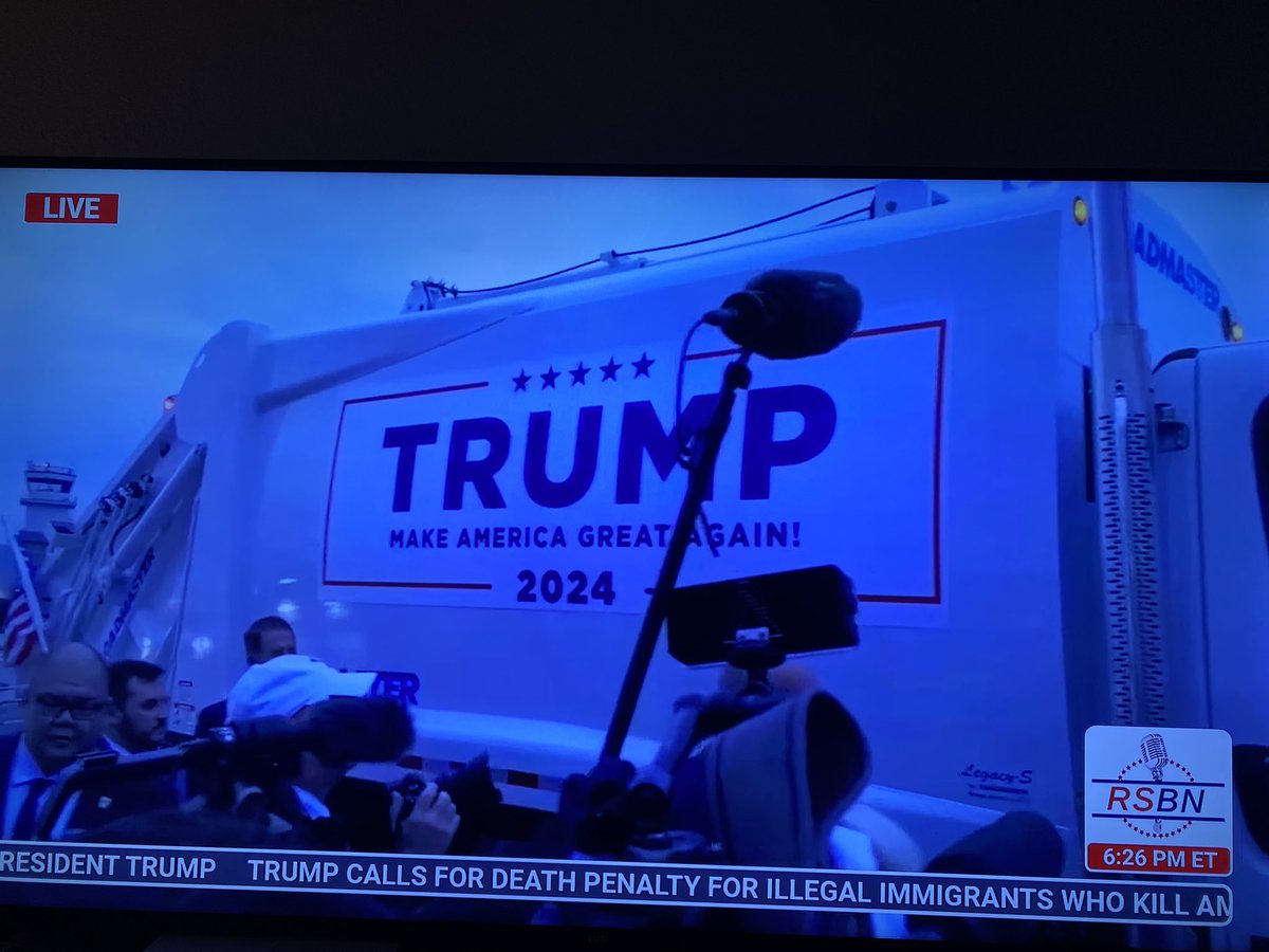 radazie's tweet image. 🚨🚨 TRUMP LITERALLY JUST PULLED UP IN A MF TRUMP GARBAGE TRUCK ON LIVE TV LMAO 🤣🤣🤣 #GARBAGEFORTRUMP #MAGArbage