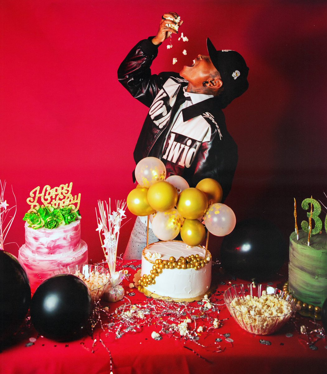 AstroMeko's tweet photo. Happy 30th Birthday to me 🦂🦂 https://t.co/GswKwnWyX5