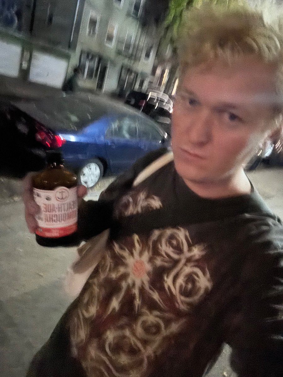 plstopme's tweet photo. whoever put Tetrahydropyridine in my fucking kombucha there will be consequences!!! https://t.co/oGaAbXqsja