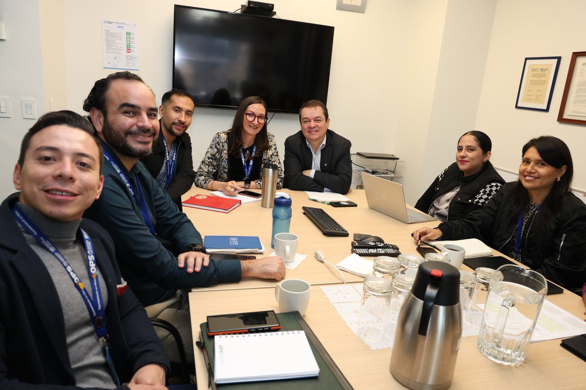 OPSOMSMexico's tweet image. ✨ Con el objetivo de seguir impulsando la colaboración interinstitucional en el país 🇲🇽, nos reunimos con el director general de Relaciones Internacionales #DGRI de la @SSalud_mx, Gabriel Terrés Cruz y con los respectivos equipos técnicos.