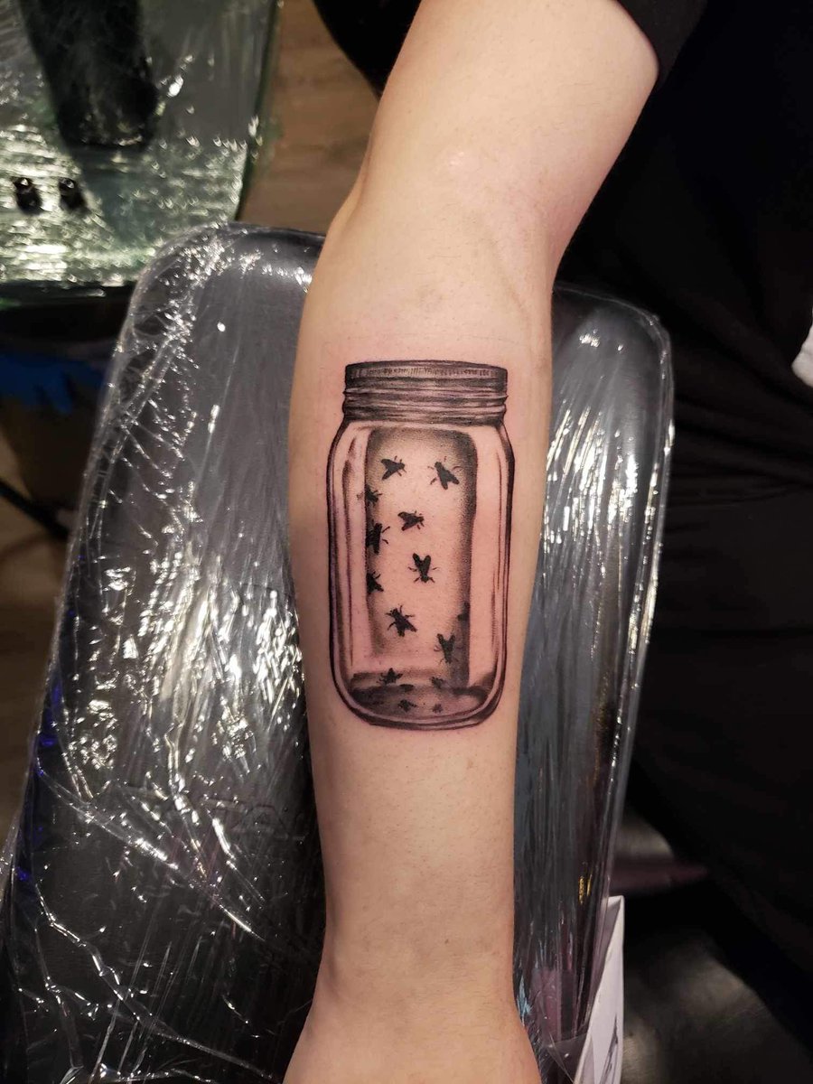 meginchainss's tweet photo. first tattoo!!! had to get a jar of flies ofc https://t.co/DUPO5LtzSe
