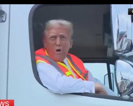 WEdwarda's tweet photo. @libsoftiktok Harris economy is so bad, everyone needs two jobs to get by… https://t.co/3MEbtZPkkJ