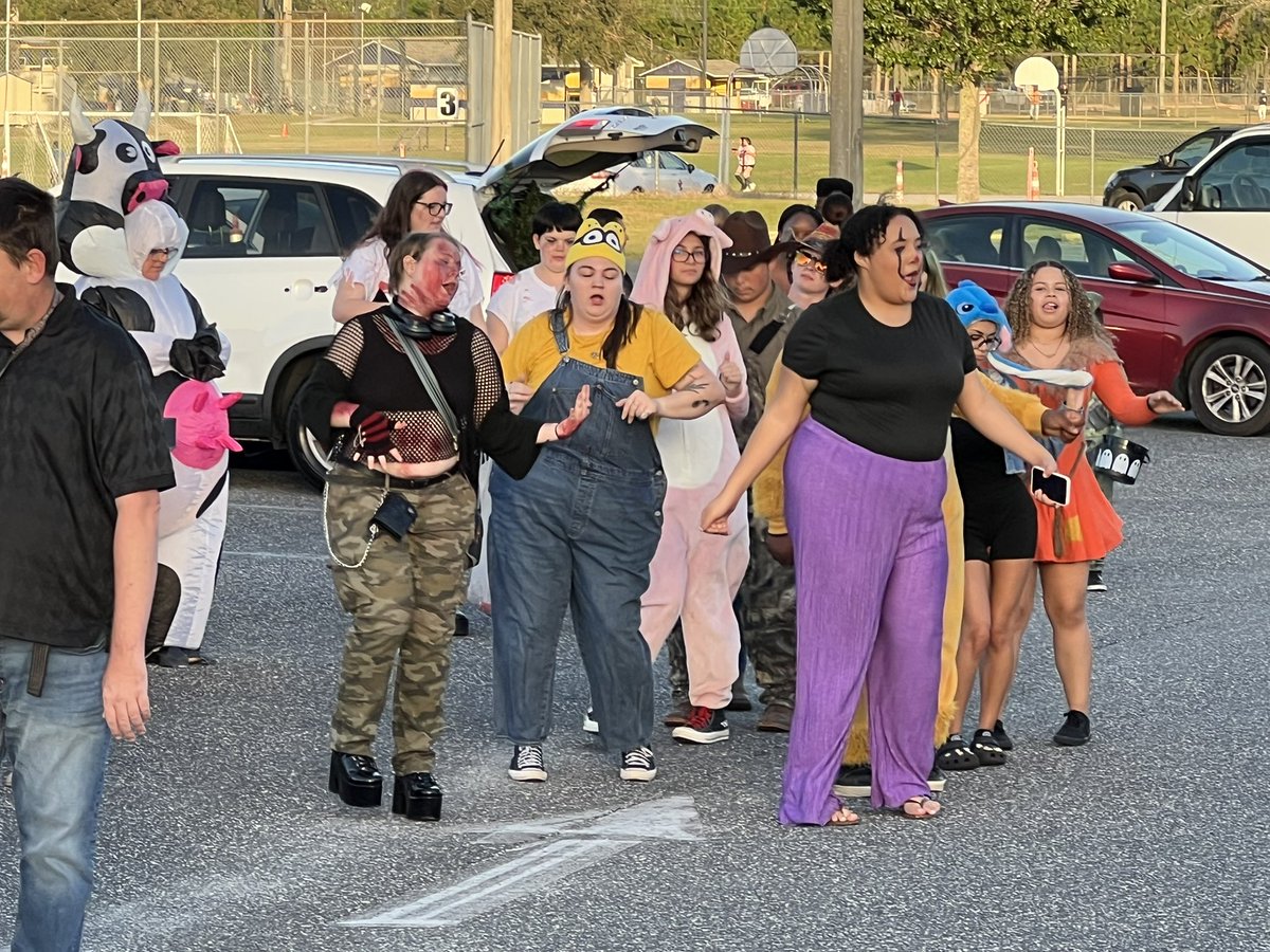 William McAteer (@wkmcateer4) on Twitter photo Huge turnout tonight <a href="/LWHS_Canes/">Lake Weir High</a> for Trunk-or-Treat. Thanks to SGA and all of our clubs for welcoming our community on campus. Go Hurricanes!!! <a href="/Brewer_DC/">Danielle Brewer, Ed.D.</a> <a href="/TrappJanuary/">January M Trapp</a> Huge turnout tonight <a href="/LWHS_Canes/">Lake Weir High</a> for Trunk-or-Treat. Thanks to SGA and all of our clubs for welcoming our community on campus. Go Hurricanes!!! <a href="/Brewer_DC/">Danielle Brewer, Ed.D.</a> <a href="/TrappJanuary/">January M Trapp</a>