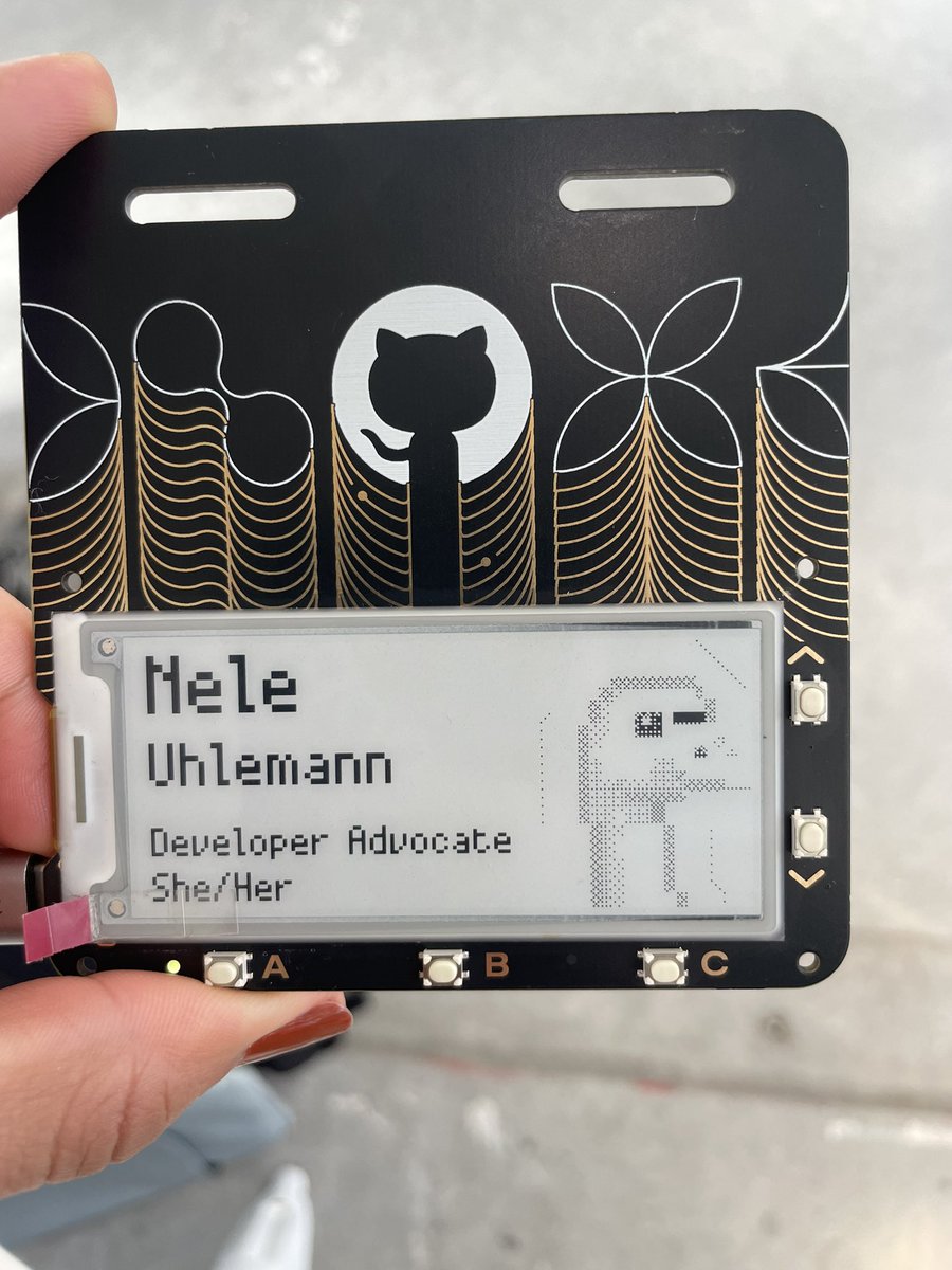 Nele Lea tweet media