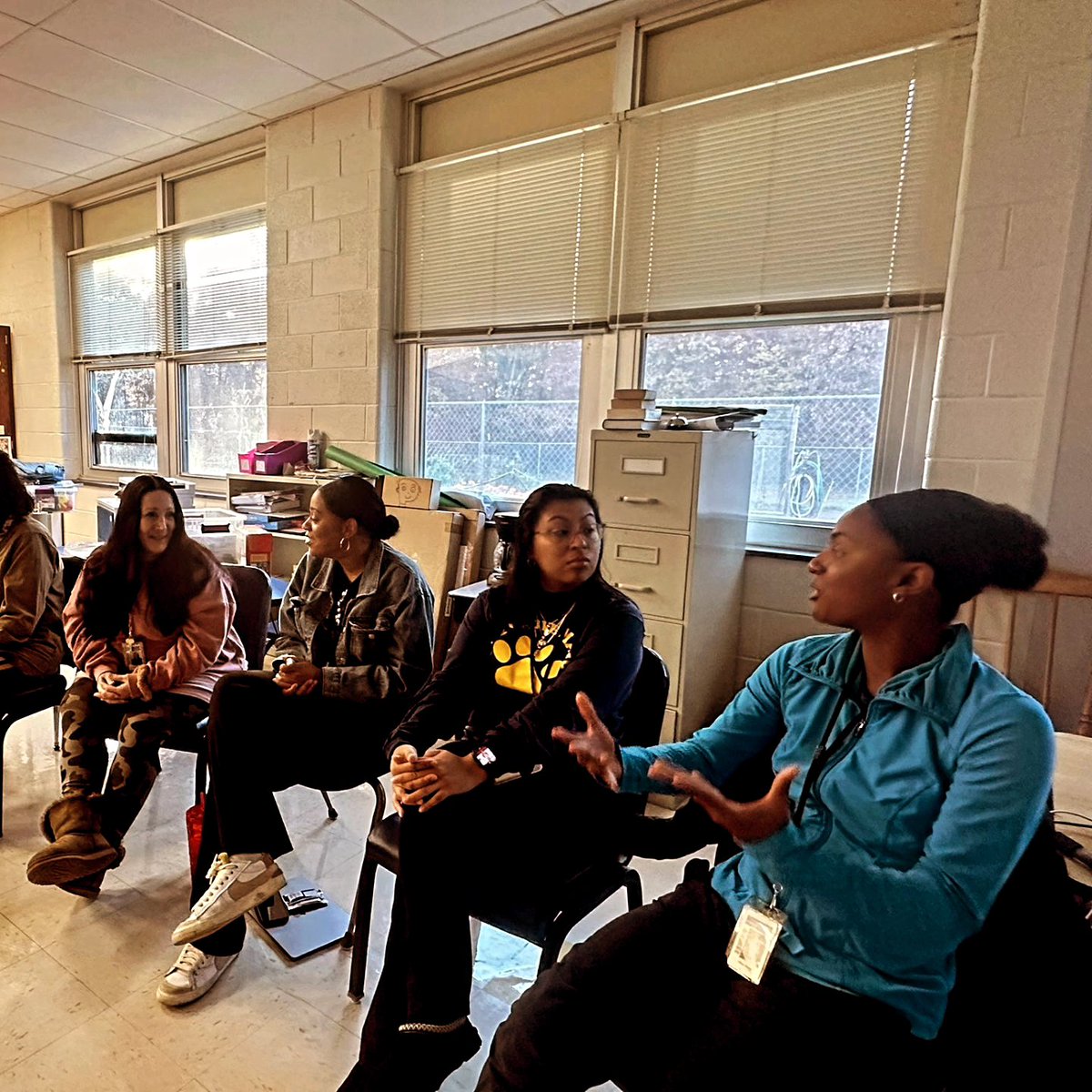 Genesi Miles tweet media