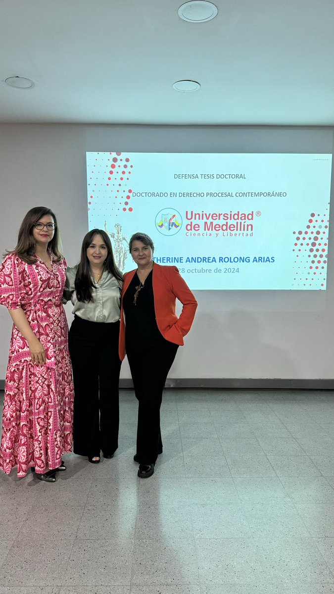 Tesis Doctoral.  “Mecanismos Procesales para la efectividad de la ejecución de las obligaciones alimentarias transnacionales en Colombia”. Cum Laude 
<a href="/UdeMedellin_/">Universidad de Medellín</a> <a href="/Inv_UdeMedellin/">Vicerrectoría de Invest. y Creación UdeMedellín</a>