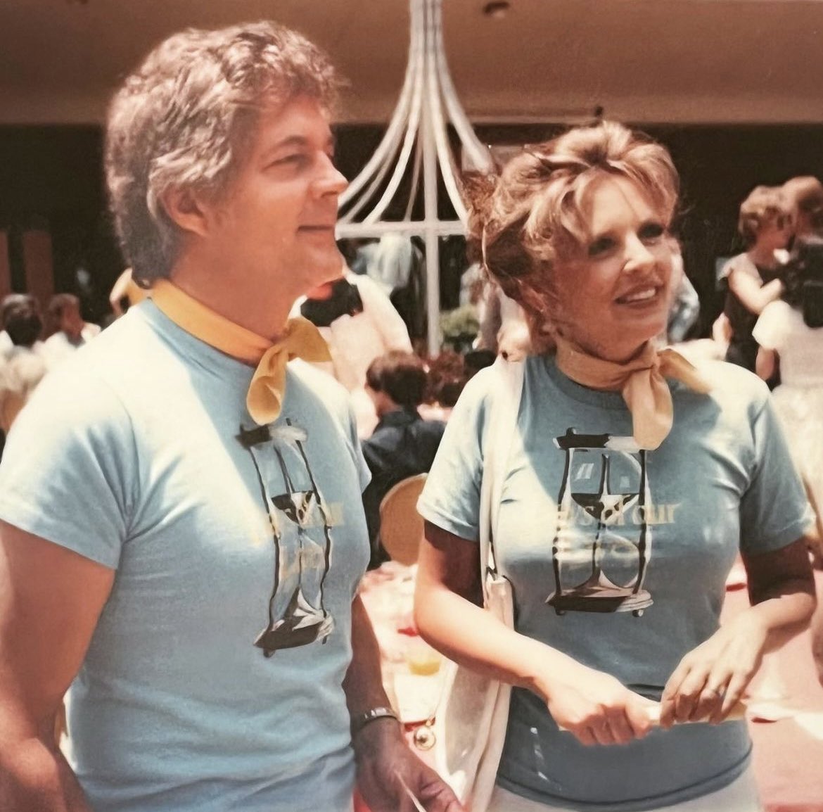 #Days fans! Who is coming to #DayOfDays?! I’ll be wearing the shirt that Susan is wearing in this photo because we recently found it and she let me keep it! Please come find me and say hello! I want to meet all of you wonderful humans ❤️⏳