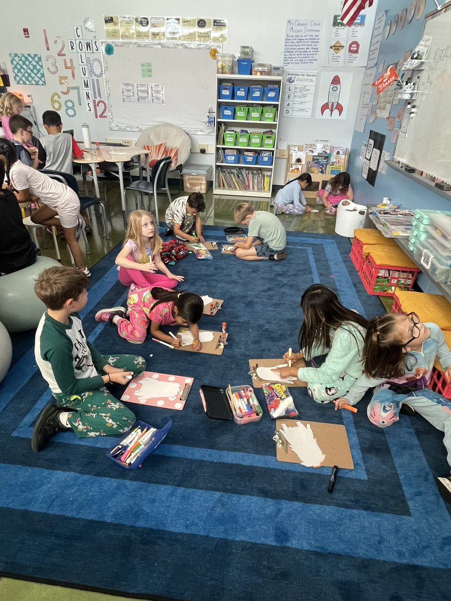 JRESClemons's tweet photo. We had so much fun making Class Dojo monsters with our buddy class today! @JresRockets https://t.co/jcdAe2mmv2