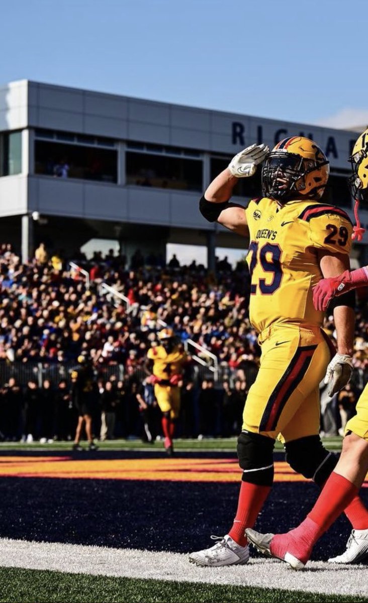 Spencer Haslett (@spencehaslett) on Twitter photo Honoured to announce that I have received a scholarship offer to <a href="/Queens_Football/">Queen's Football</a>
<a href="/SteveSnyderQ/">Steve Snyder</a> <a href="/coach_lio/">Marcello Lio</a> Honoured to announce that I have received a scholarship offer to <a href="/Queens_Football/">Queen's Football</a>
<a href="/SteveSnyderQ/">Steve Snyder</a> <a href="/coach_lio/">Marcello Lio</a>