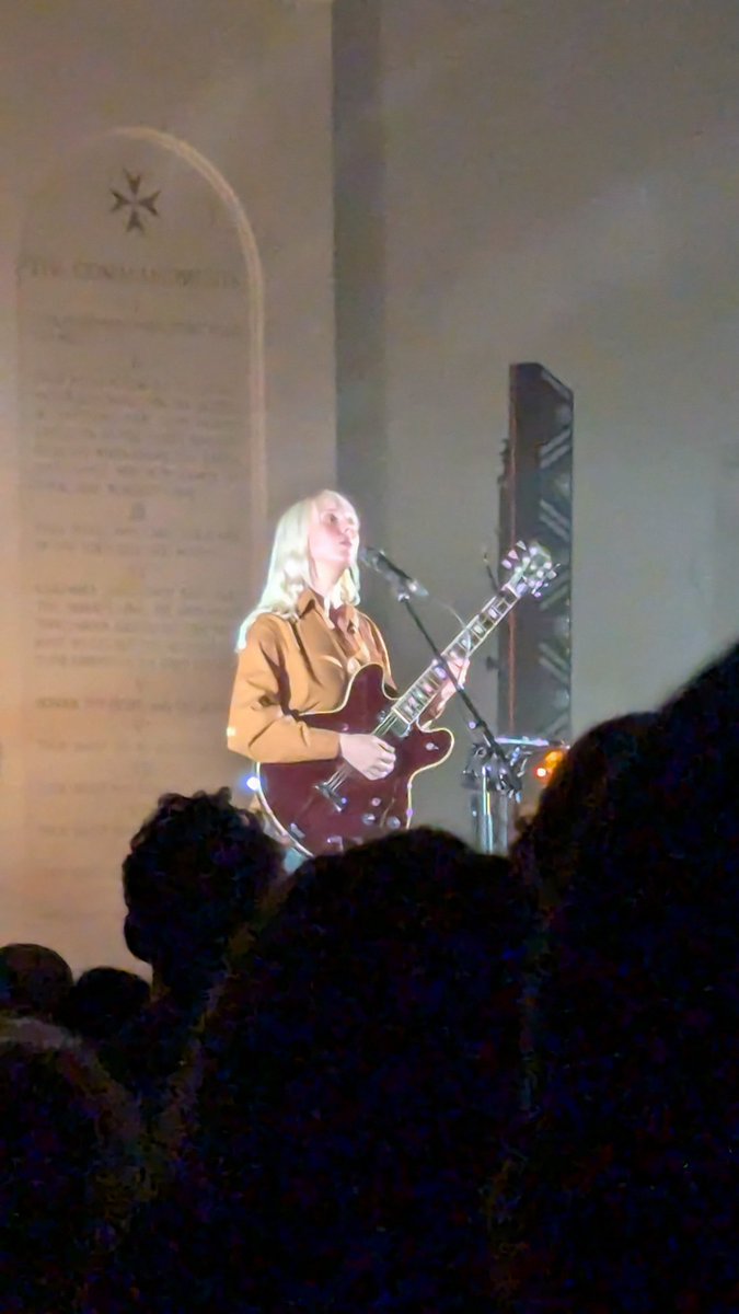 JonjoCosgrove's tweet image. A great night of music from @lauramarlinghq at #HackneyChurch