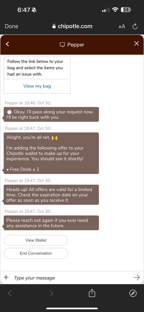 CoreyShroyer's tweet photo. @ChipotleTweets Did that and for our trouble we got this. This will be our last trip to chipotle. https://t.co/m0IiTYSkCN