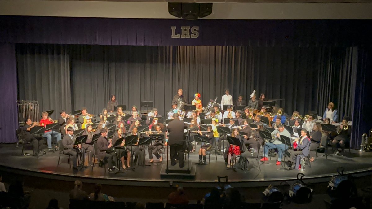 LaVergneHSBand's tweet photo. What an incredible Haunted Fall Concert. The Wolverine Band prepared a Fall Concert in the mist of a competitive marching band season.Thank you all for supporting the Wolverine Band and we will have many concerts throughout the school year.  @LHSintheNews https://t.co/3L54TftIyH
