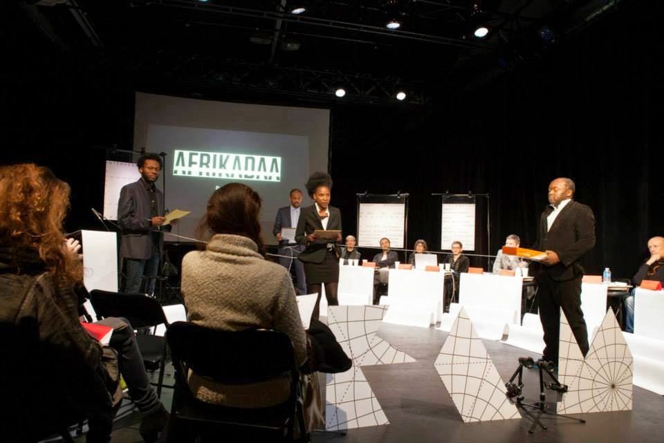 AFRIKADAA'S EVENTS

IS BLACK A COLOR ?  CARTE BLANCHE A AFRIKADAA

afrikadaa.com/p/afrikadaas-e…