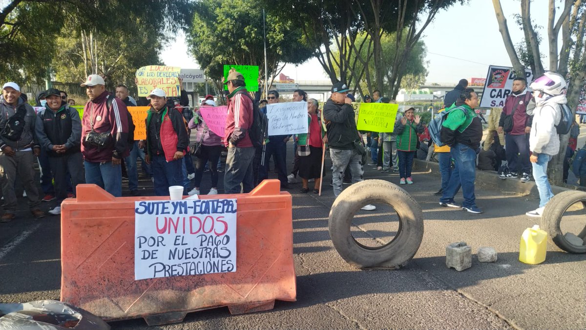 laprensaoem's tweet image. ⚠️Después de diez horas de protesta, los trabajadores de Ecatepec han levantado el cierre⚠️

✅Exigían salarios atrasados y prestaciones

📸David Deolarte

#Ecatepec #ProtestaLaboral