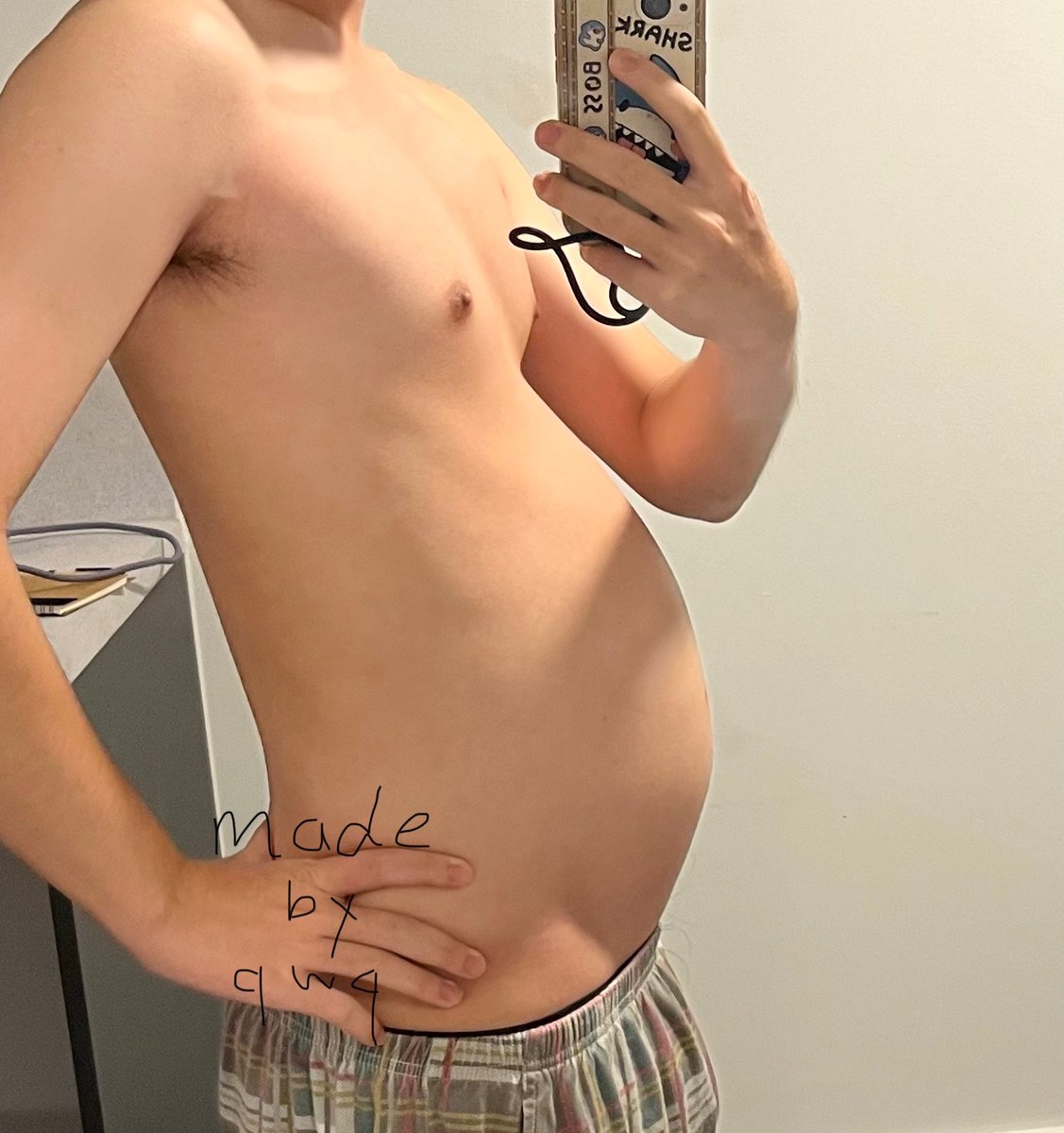 qwq65565061's tweet photo. 发点好东西。
#bellyinflation
#merg
#bellystuffed
#malebelly https://t.co/s28mYl2yCu