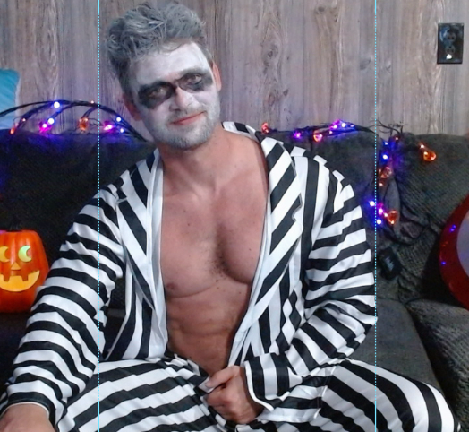 Jaden_Storm25's tweet photo. BeetleJuice BeetleJuice BEETLEJUICE 👻The Juice i loose and ready to play!! online now https://t.co/n2NNxUHhOL