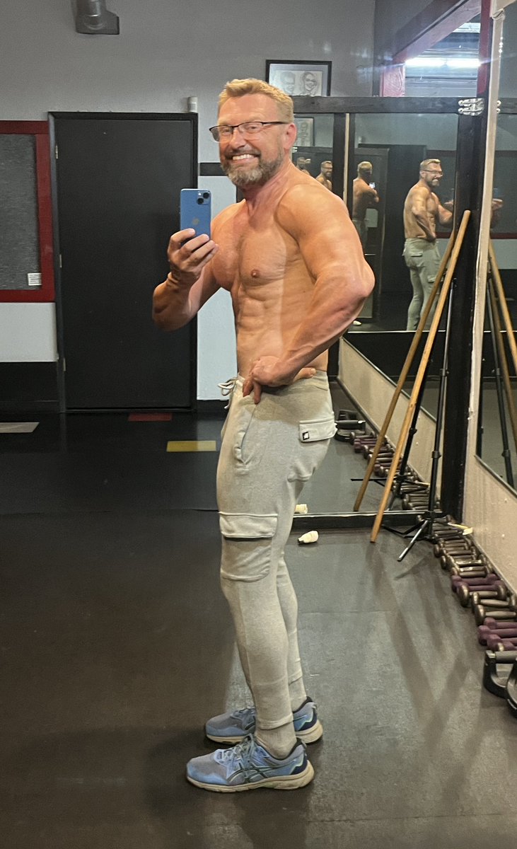 Vegan for 3 decades. No meat is no problem. 🌱💪