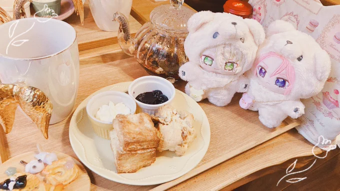 こちらはスコーンめちゃ美味のおしゃれカフェの写真が仕様で可愛かった 