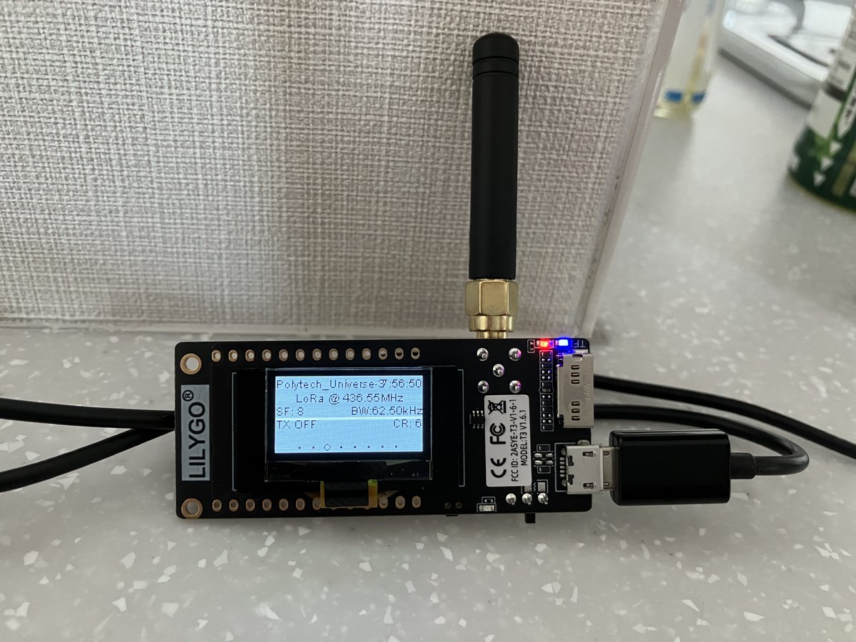 yokoseka's tweet image. #TinyGS の受信機を作ってみました。(ハード買って、ソフト入れただけです)
こんな小さなマイコンボード(ESP32)で実験用(?)人工衛星からのビーコンやテレメトリーが受信できるは楽しいです。 意外に沢山受信できてびっくり、LoRaすごい。