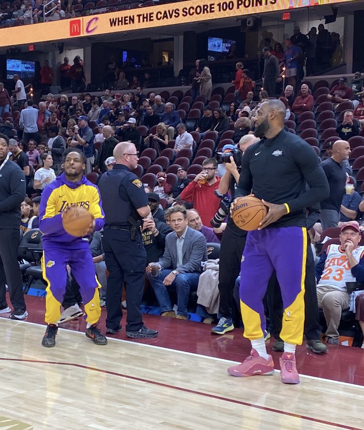 Kenny "The Roadman" Roda🎙🎧📻🏈⚾️🏀🏒⚽️ tweet media