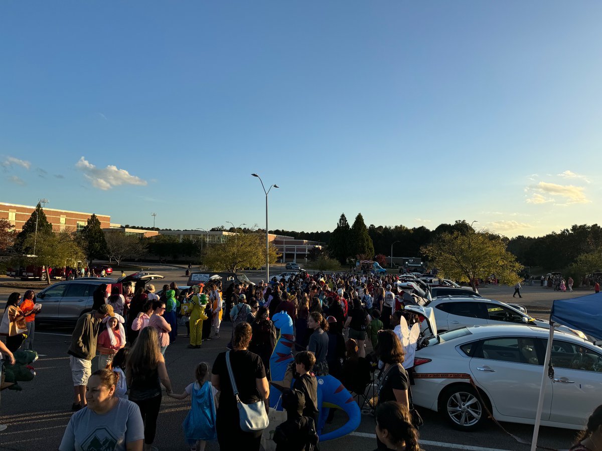 Love this yearly community tradition for MCES, WLES, WLMS and MCHS. Trunk or Treat 24-25 was a hit!