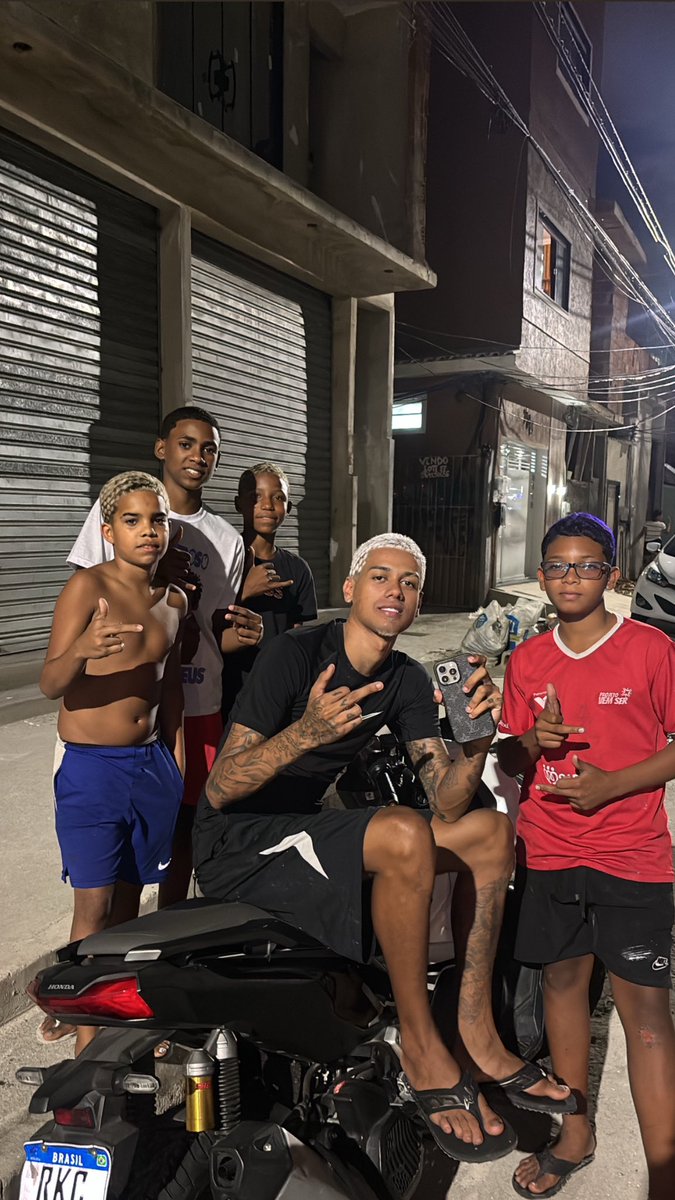 chefe_F's tweet image. na rlk dos mnr🔥🔥💯❤️