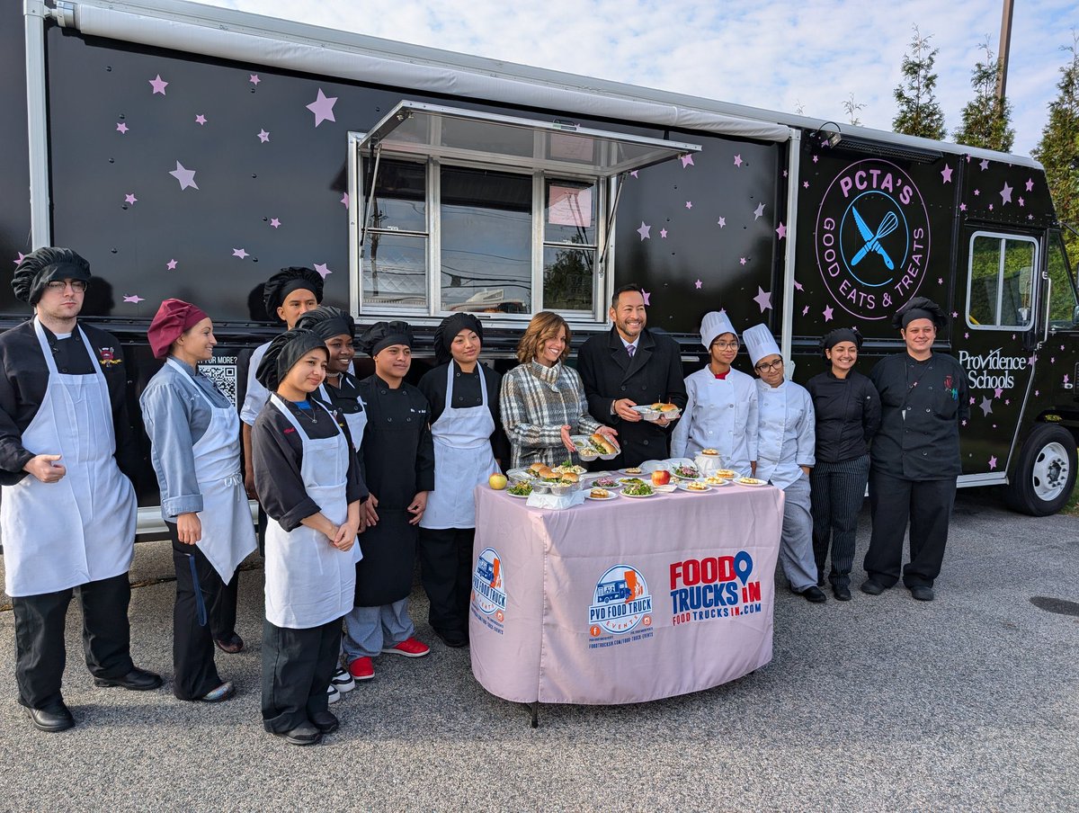RIDeptEd's tweet image. #BehindTheScenes: Culinary students from @CoventryOakers @coventrycareer &amp;amp; @pvdschools @PCTAProvidence were recently at @NBC10 to whip up delicious food &amp;amp; showcase their RIDE #MenuForSuccess food truck! More on the initiative: tinyurl.com/msyzk8d3 @PVDFoodTruckEve